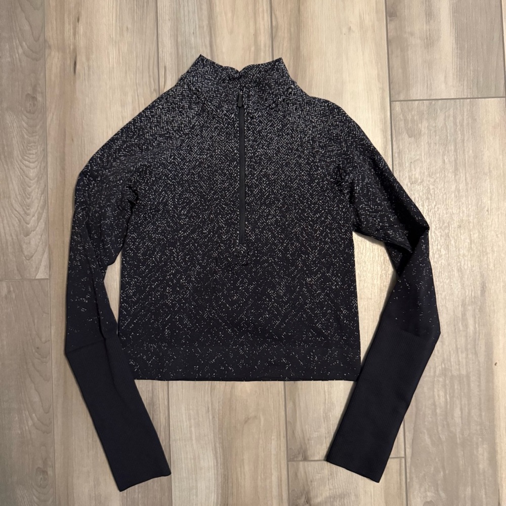 Lululemon cropped 1/2 zip long sleeve